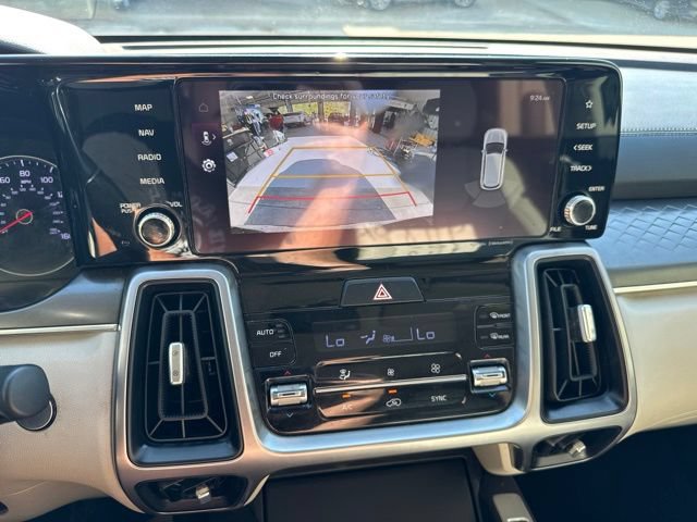 Used 2023 Kia Sorento S w/ Panoramic Sunroof Package FWD image 23