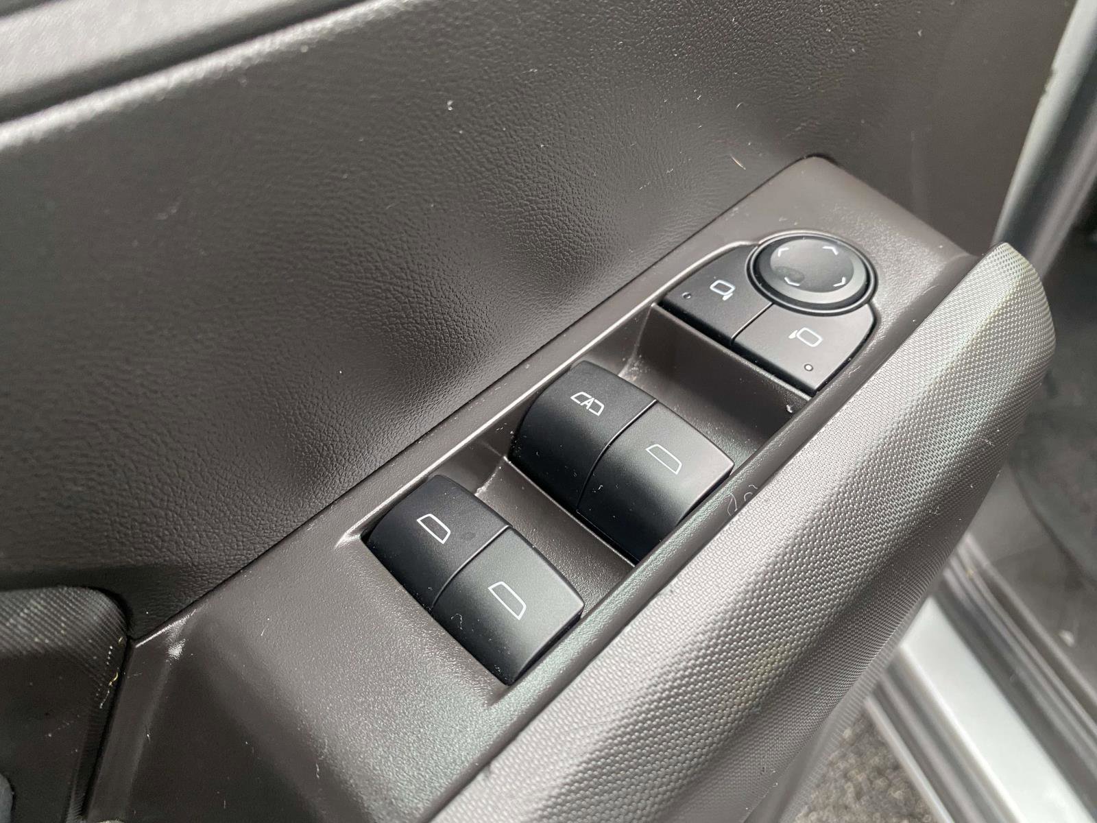 Used 2024 Chevrolet Colorado LT w/ LT Convenience Package II image 18