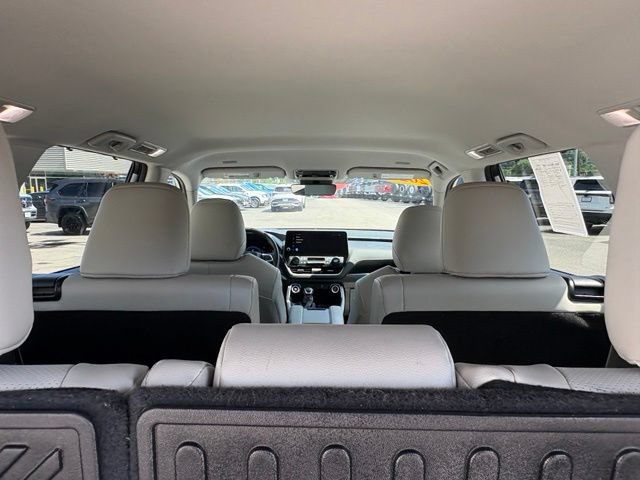 Used 2024 Toyota Grand Highlander AWD image 32