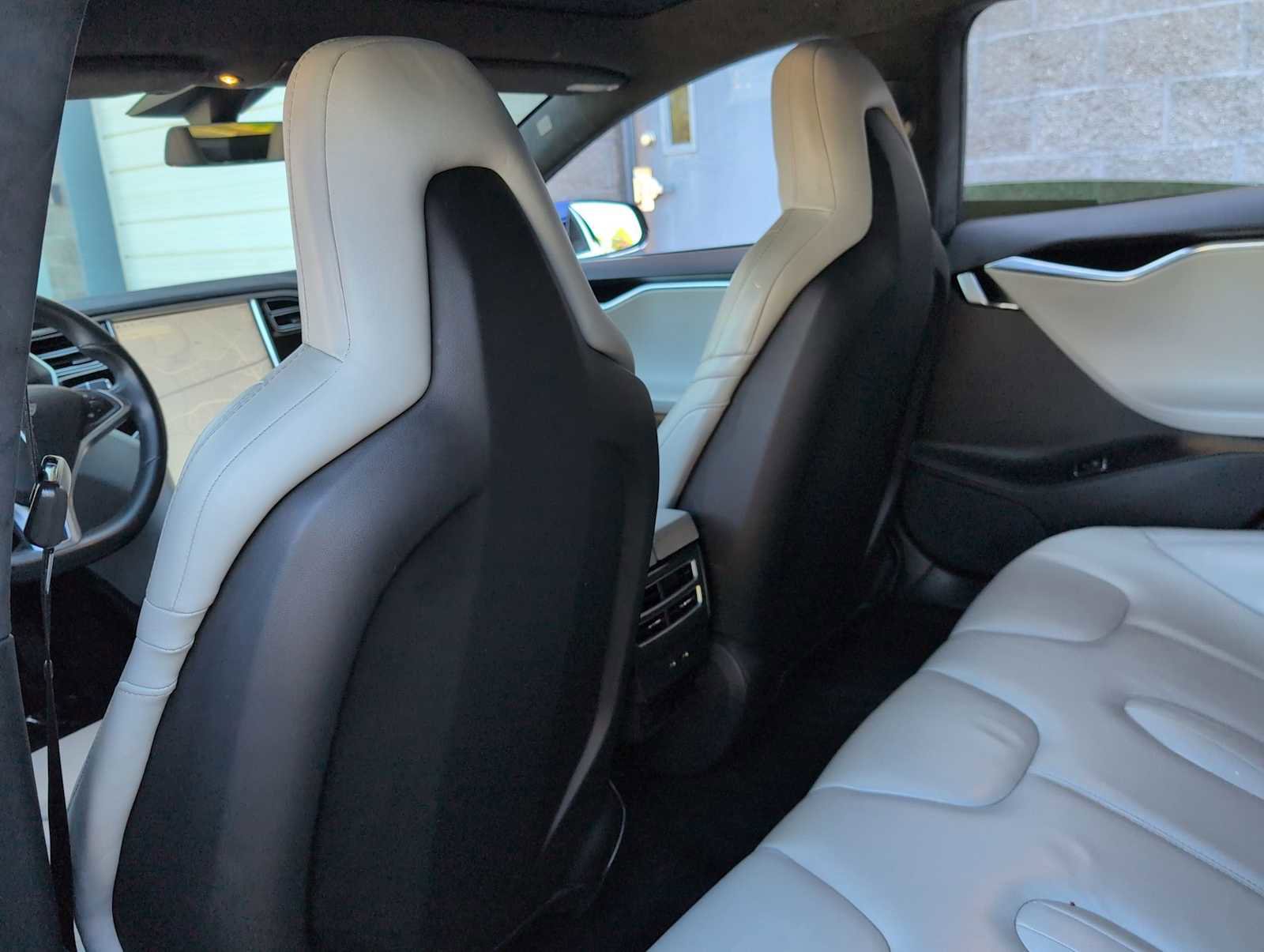 Used 2016 Tesla Model S image 17