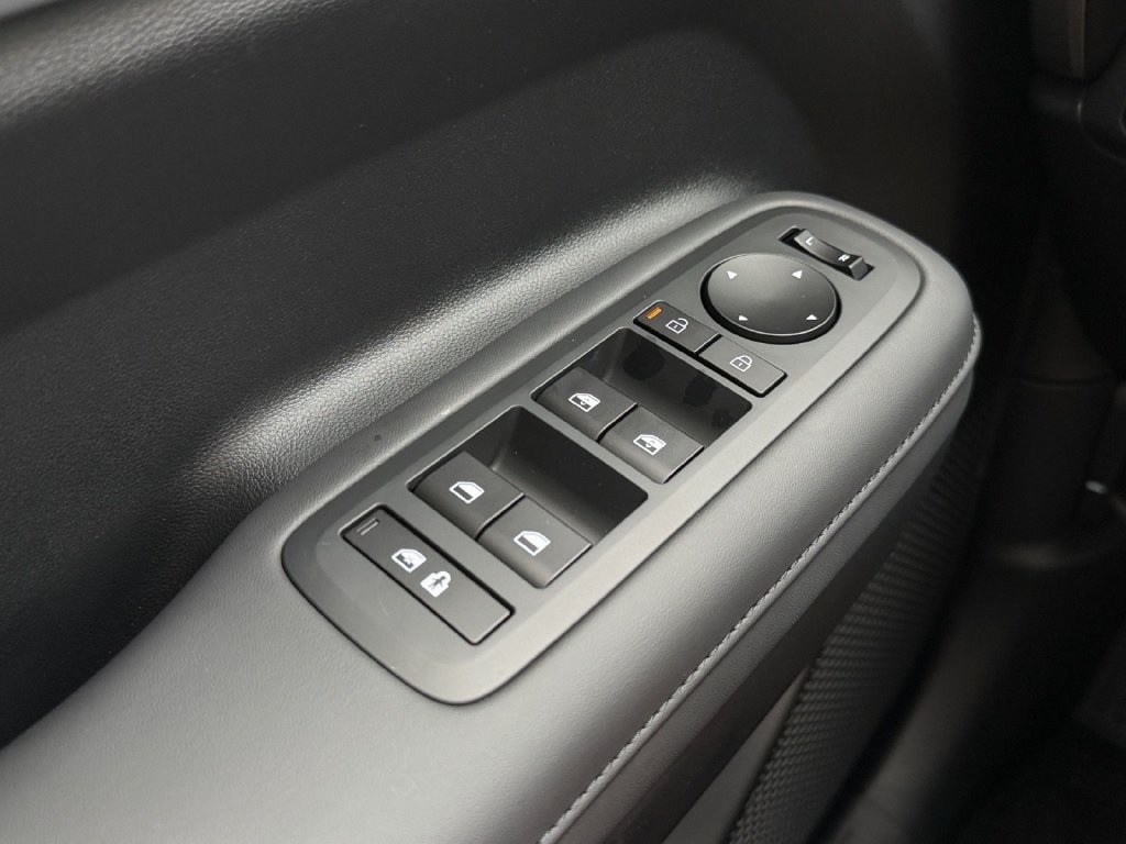 New 2027 Hyundai Santa Fe SEL FWD image 23
