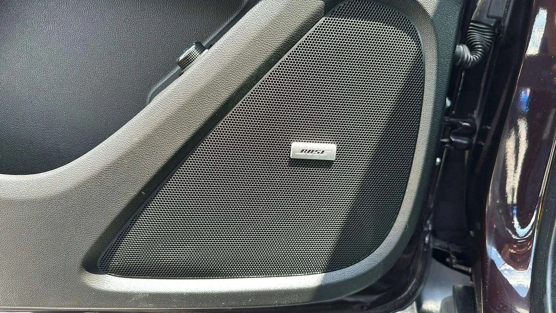 Used 2021 Chevrolet Traverse LT w/ LT Premium Package image 13