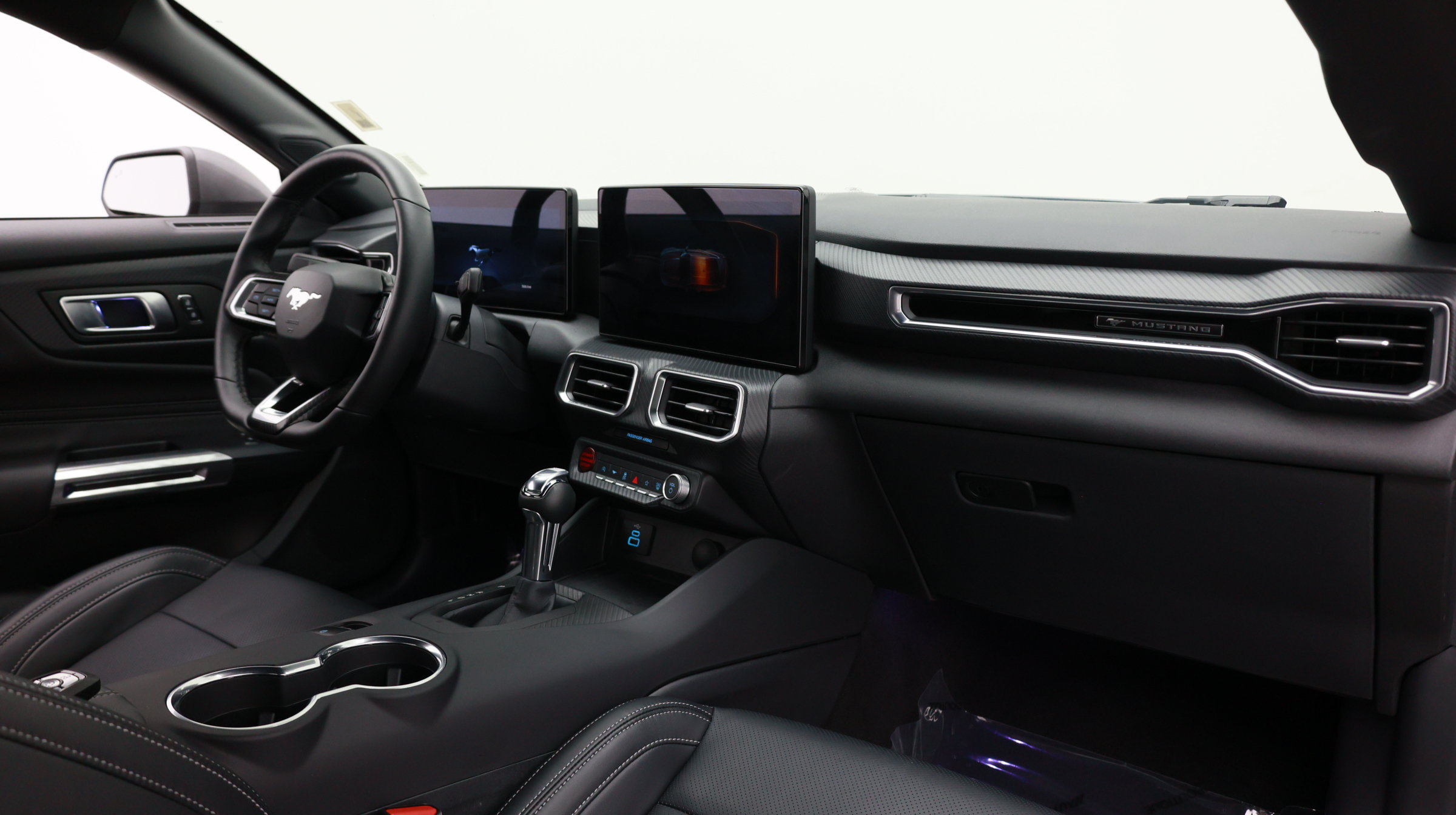 Used 2026 Ford Mustang Premium RWD image 37