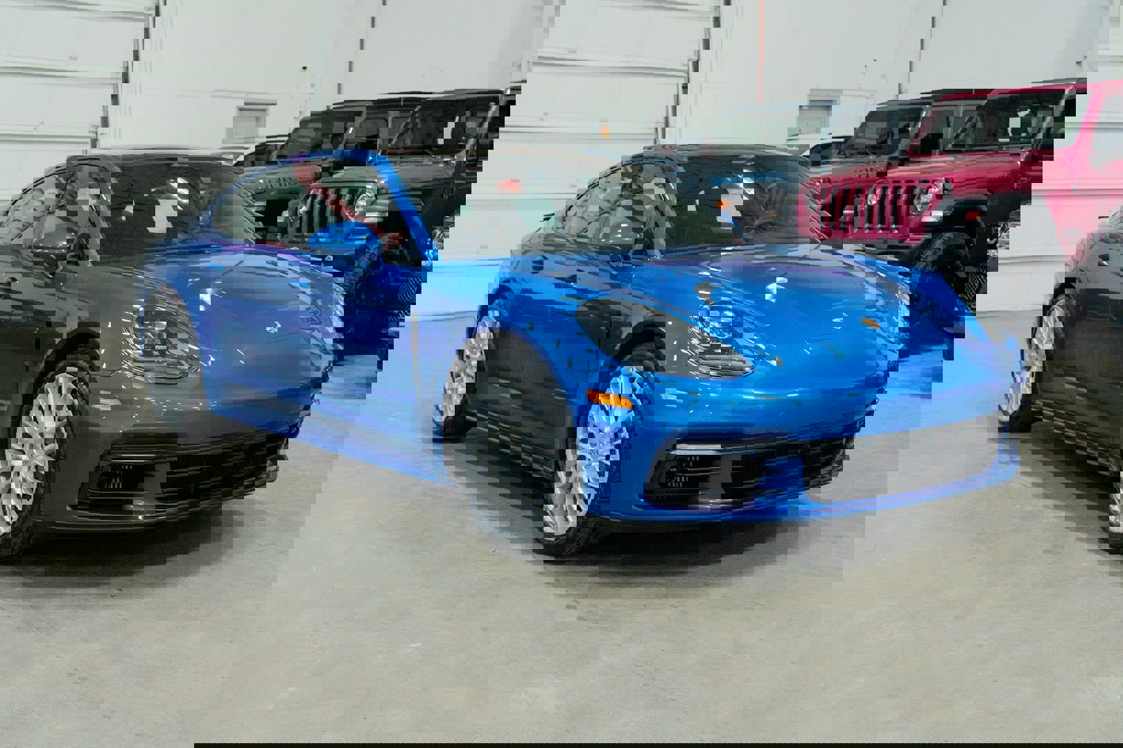 Used 2017 Porsche Panamera 4S image 12