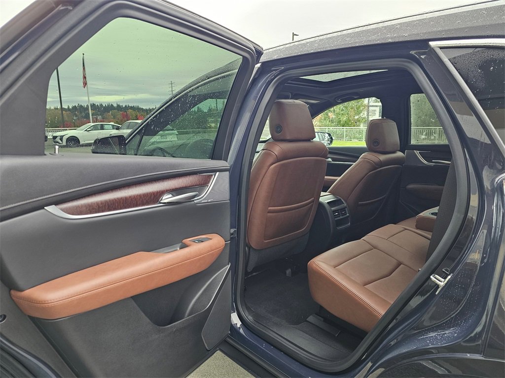 Certified 2025 Cadillac XT5 Premium Luxury w/ Technology Package image 17