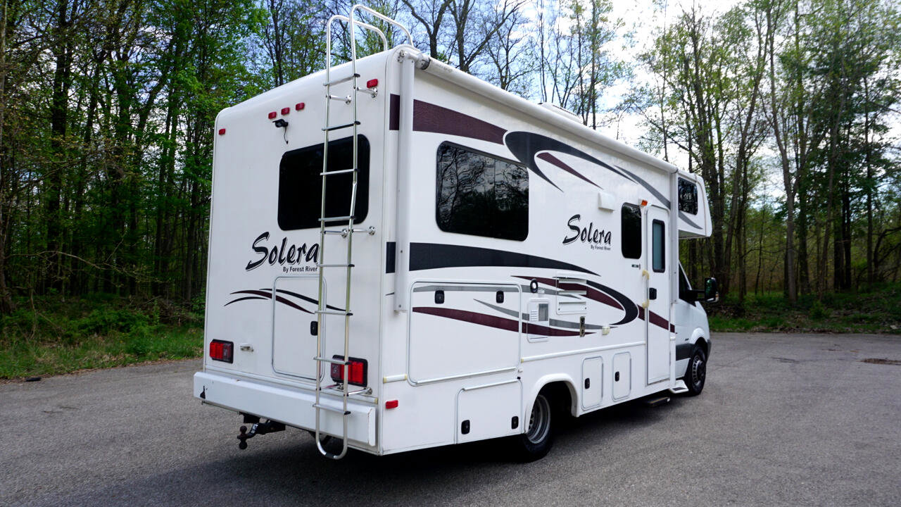 Used 2012 Mercedes-Benz Sprinter 3500 image 5