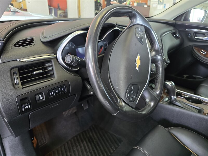 Used 2014 Chevrolet Impala LT w/ Premium Seating Package FWD image 9