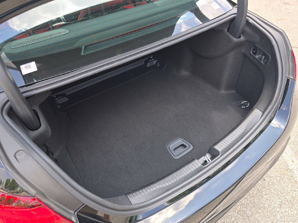 Certified 2026 Mercedes-Benz C 300 4MATIC Sedan image 20