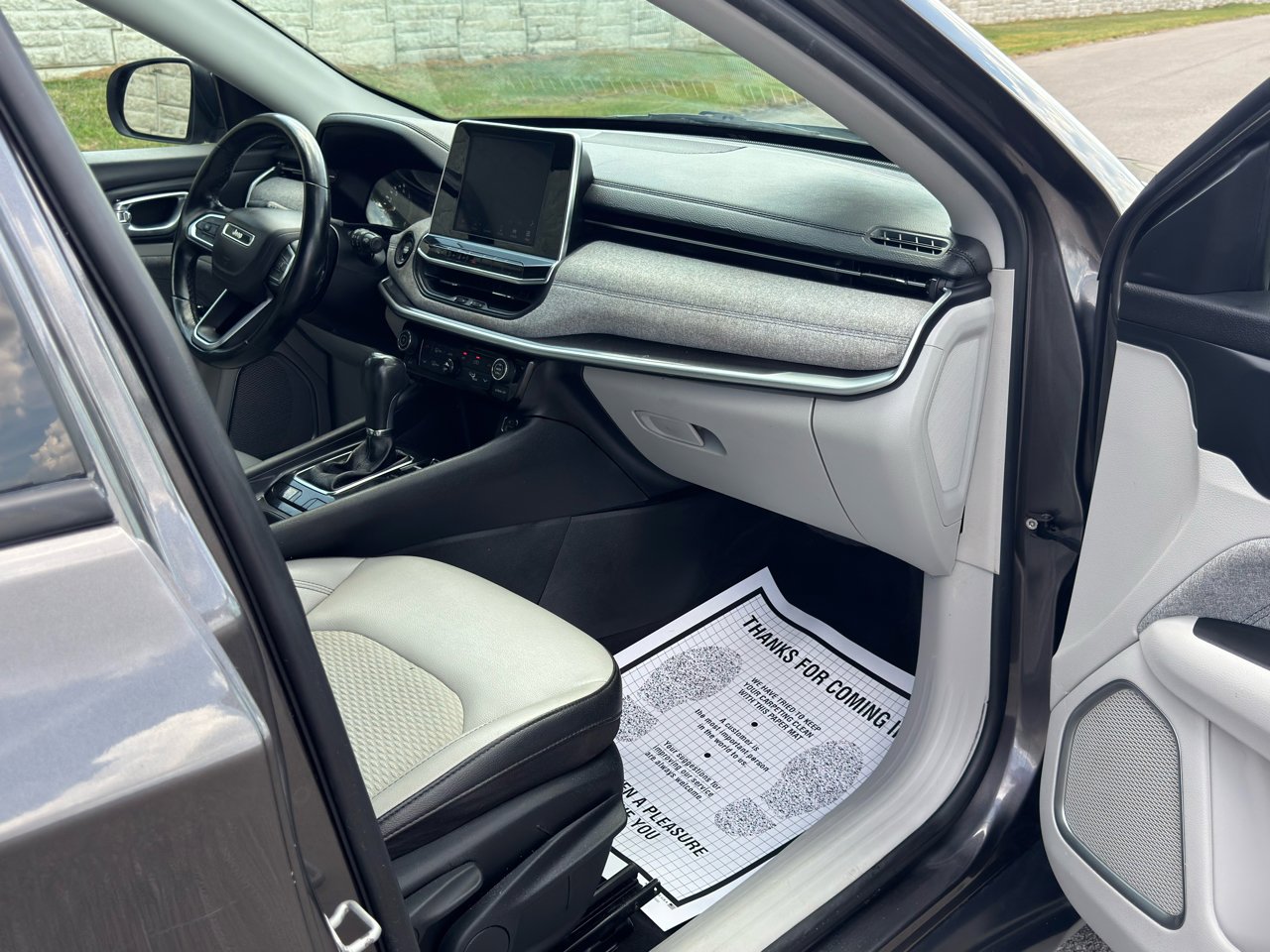 Used 2022 Jeep Compass Latitude w/ Convenience Group image 31