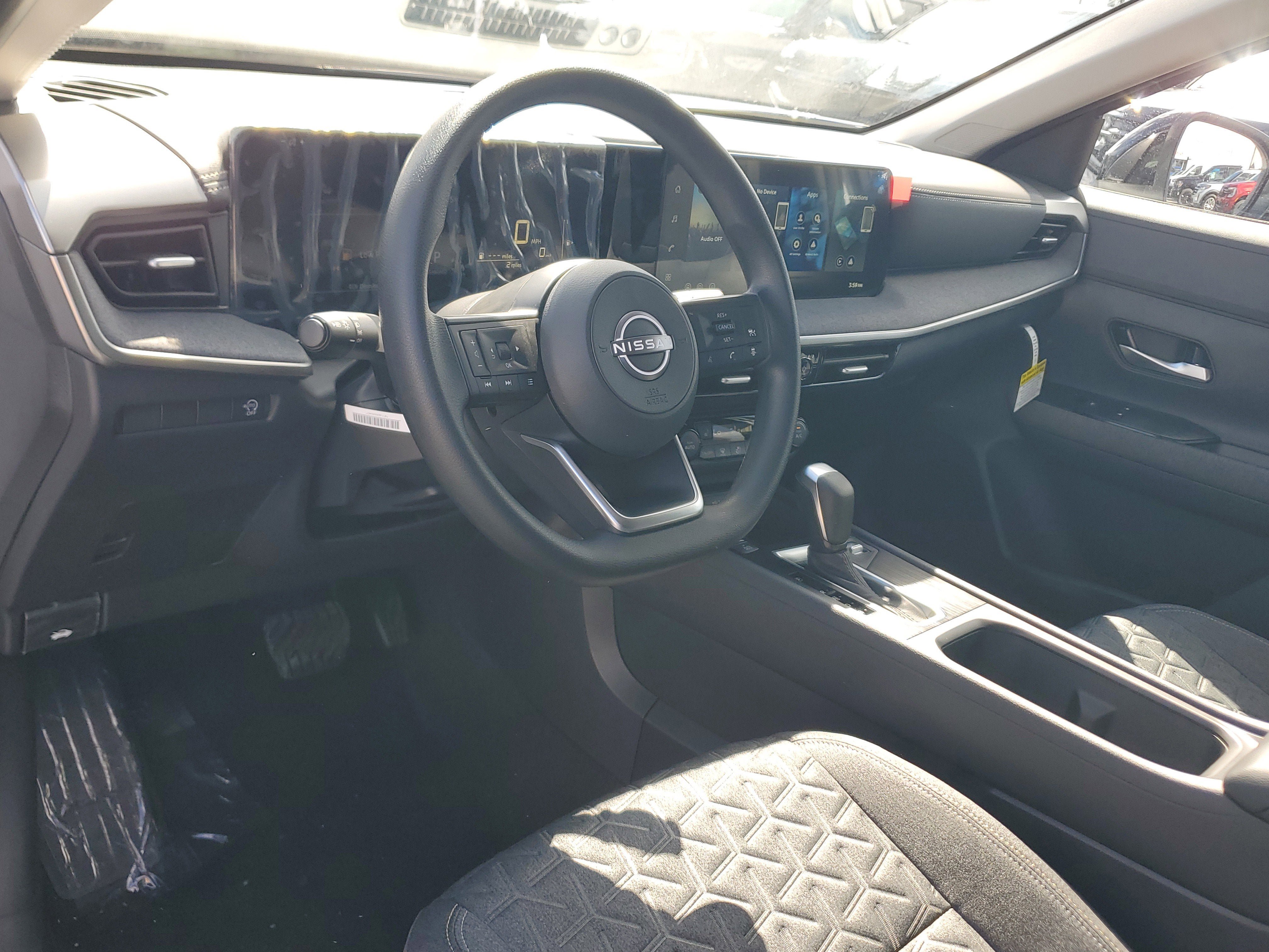 New 2026 Nissan Kicks SV FWD image 9