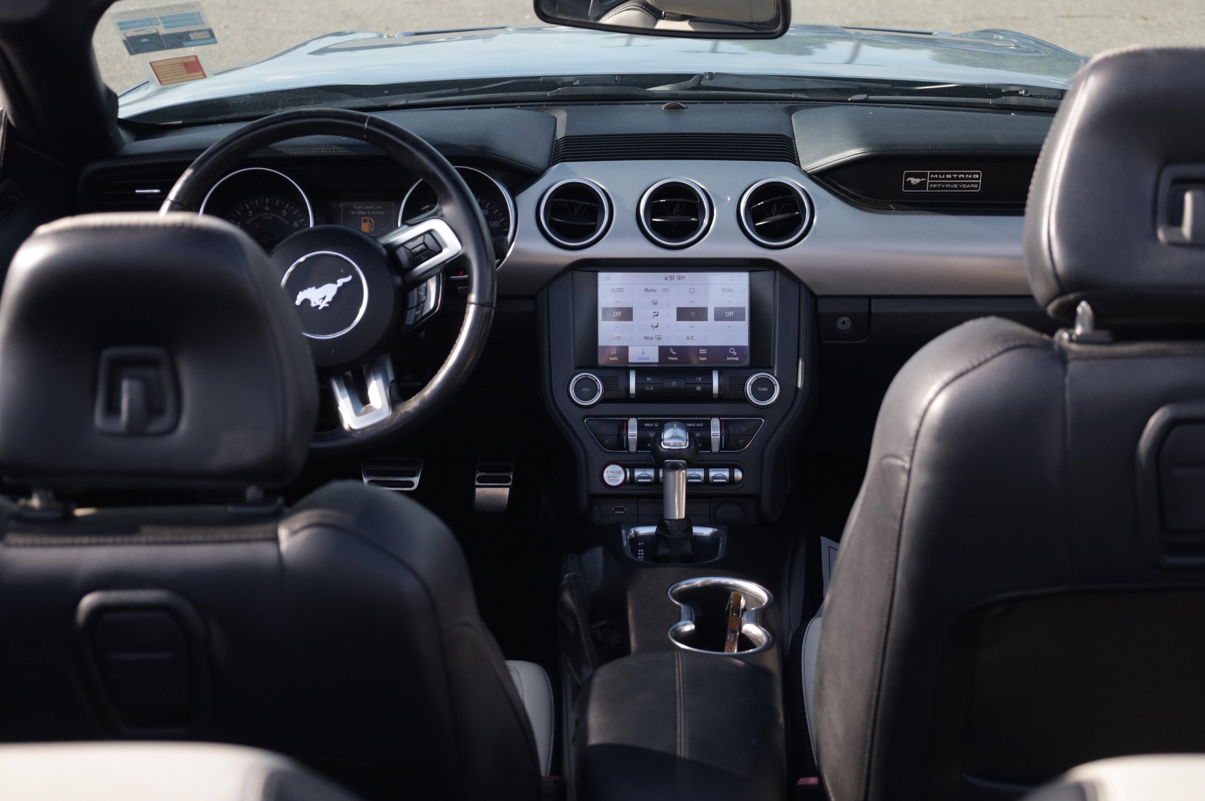 Used 2020 Ford Mustang Premium RWD image 9