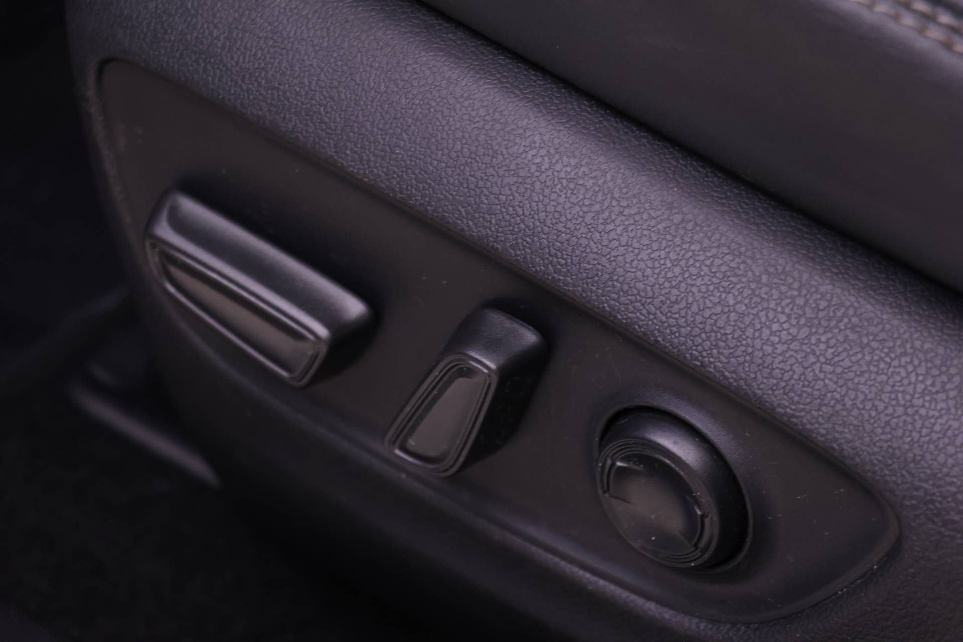 Certified 2022 Toyota RAV4 XLE Premium image 14