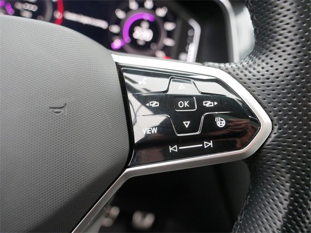 Used 2022 Volkswagen Tiguan SEL R-Line image 26