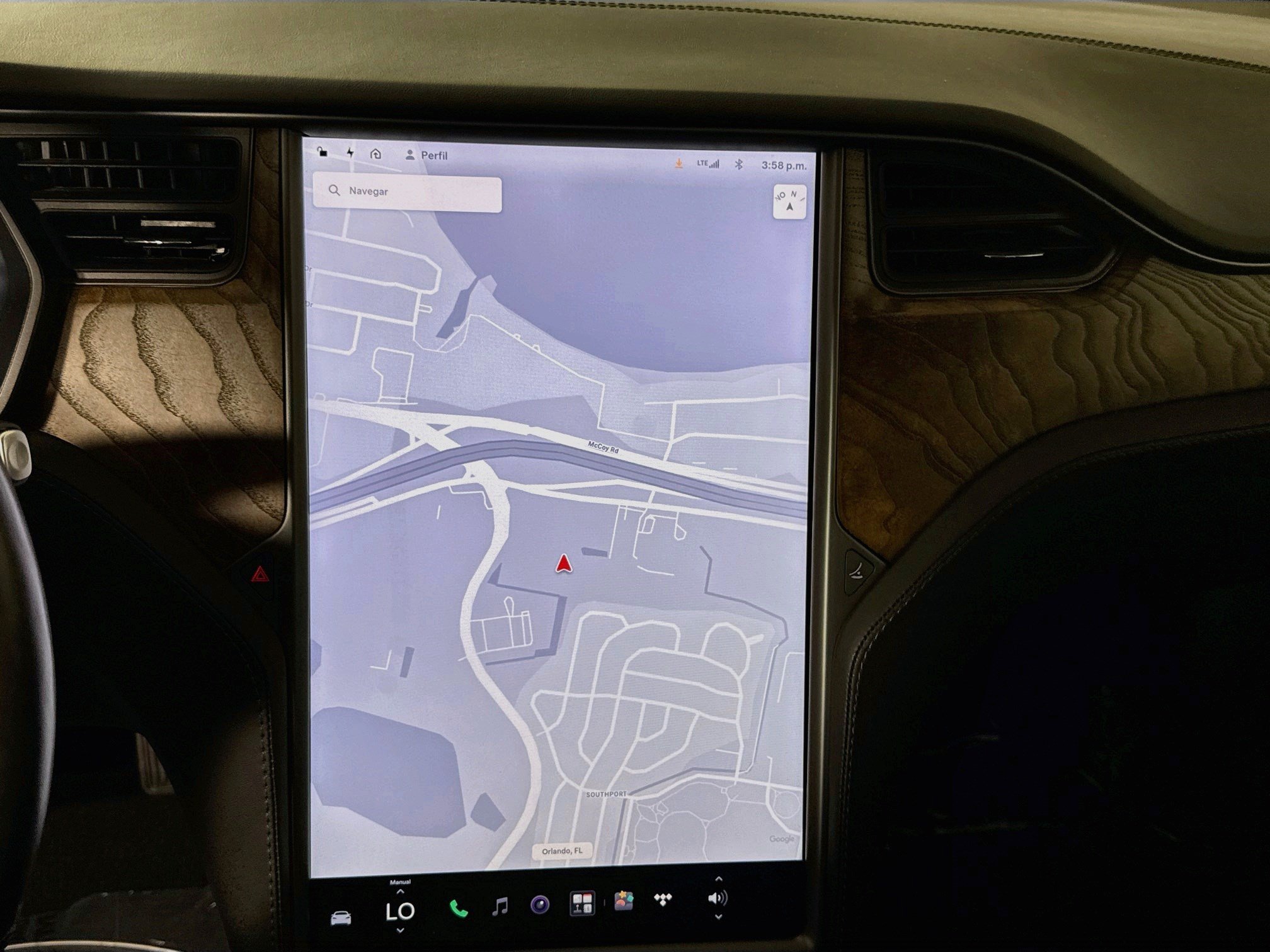 Used 2020 Tesla Model S Long Range AWD/4WD image 18