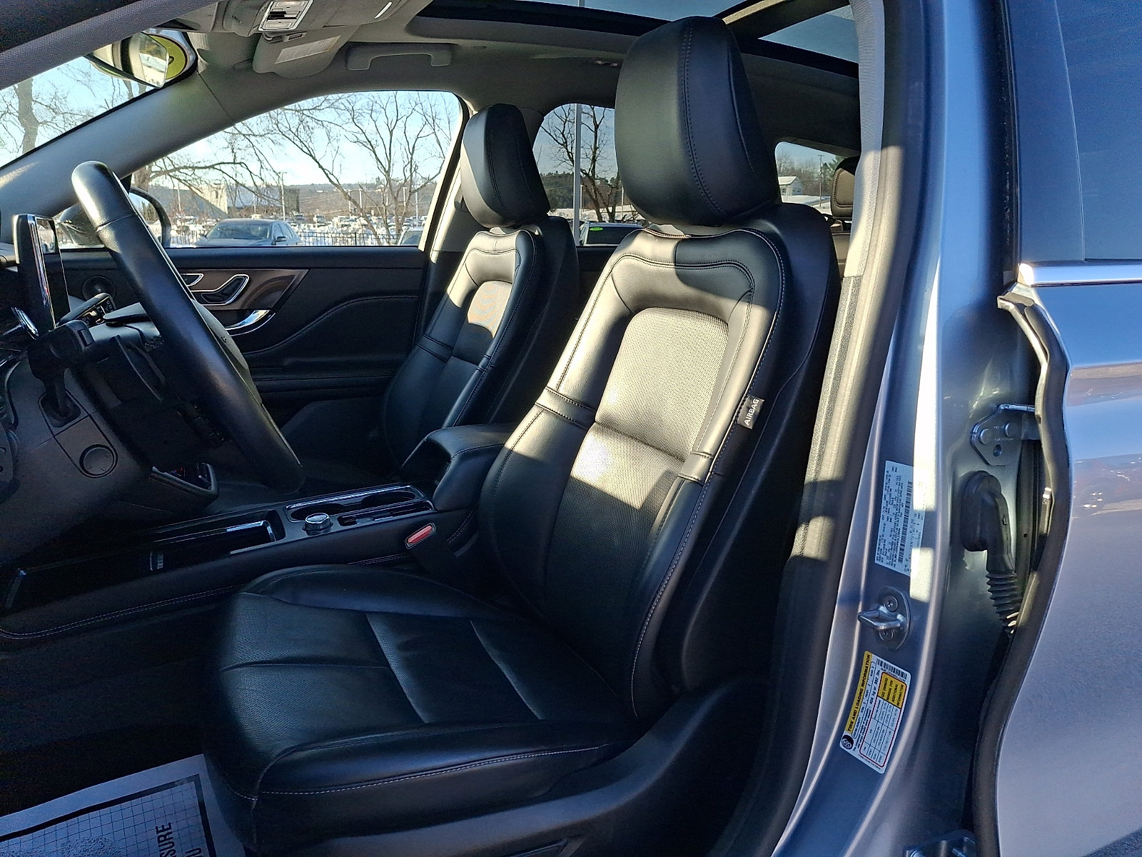 Certified 2022 Lincoln Corsair Reserve w/ Equipment Group 201A AWD/4WD image 13
