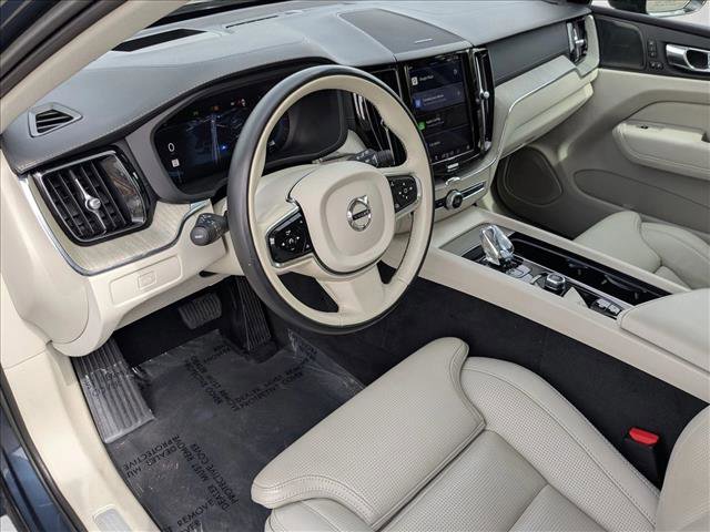 Used 2023 Volvo XC60 B5 Ultimate image 10