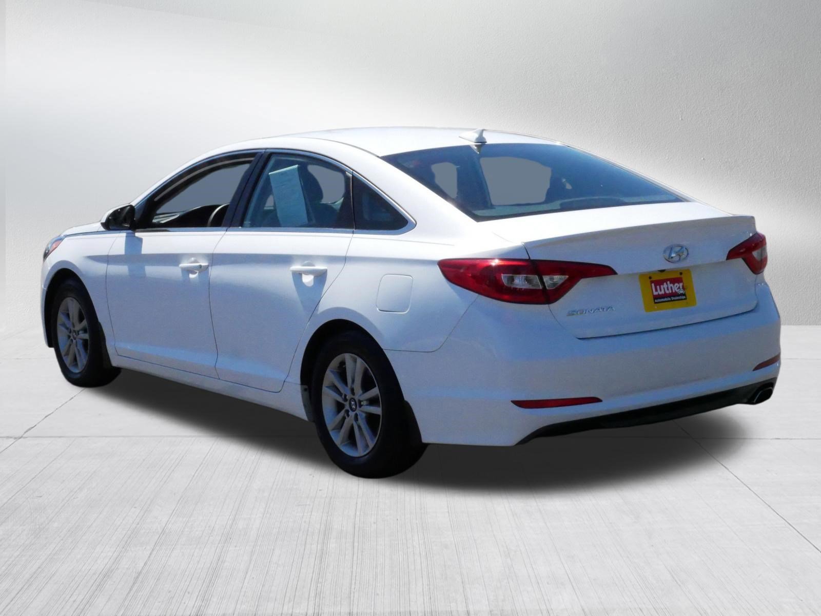 Used 2016 Hyundai Sonata SE FWD image 5