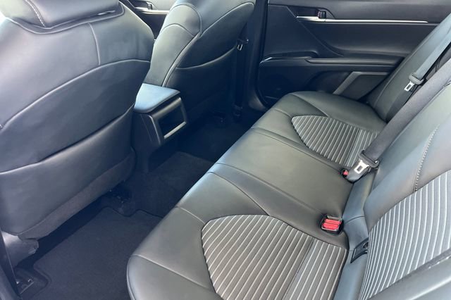 Used 2024 Toyota Camry SE w/ Cold Weather Package image 16