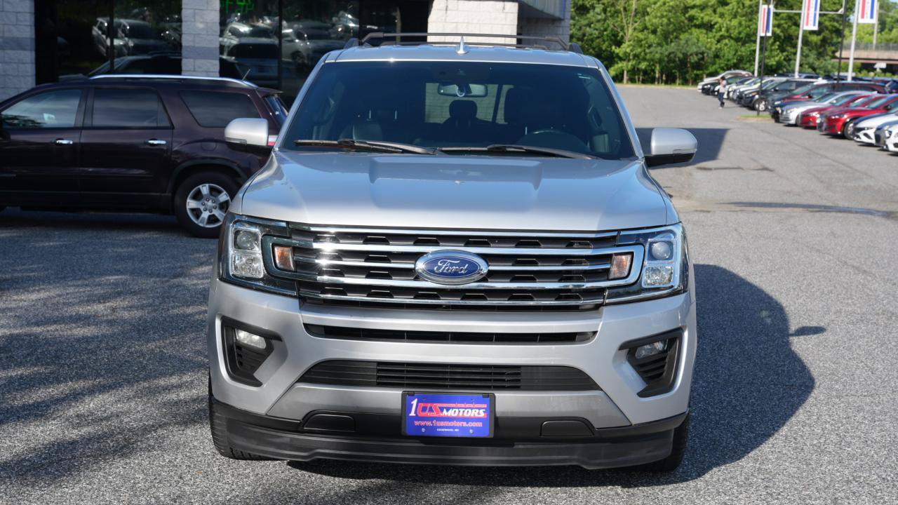 Used 2019 Ford Expedition XLT w/ Equipment Group 202A RWD image 2