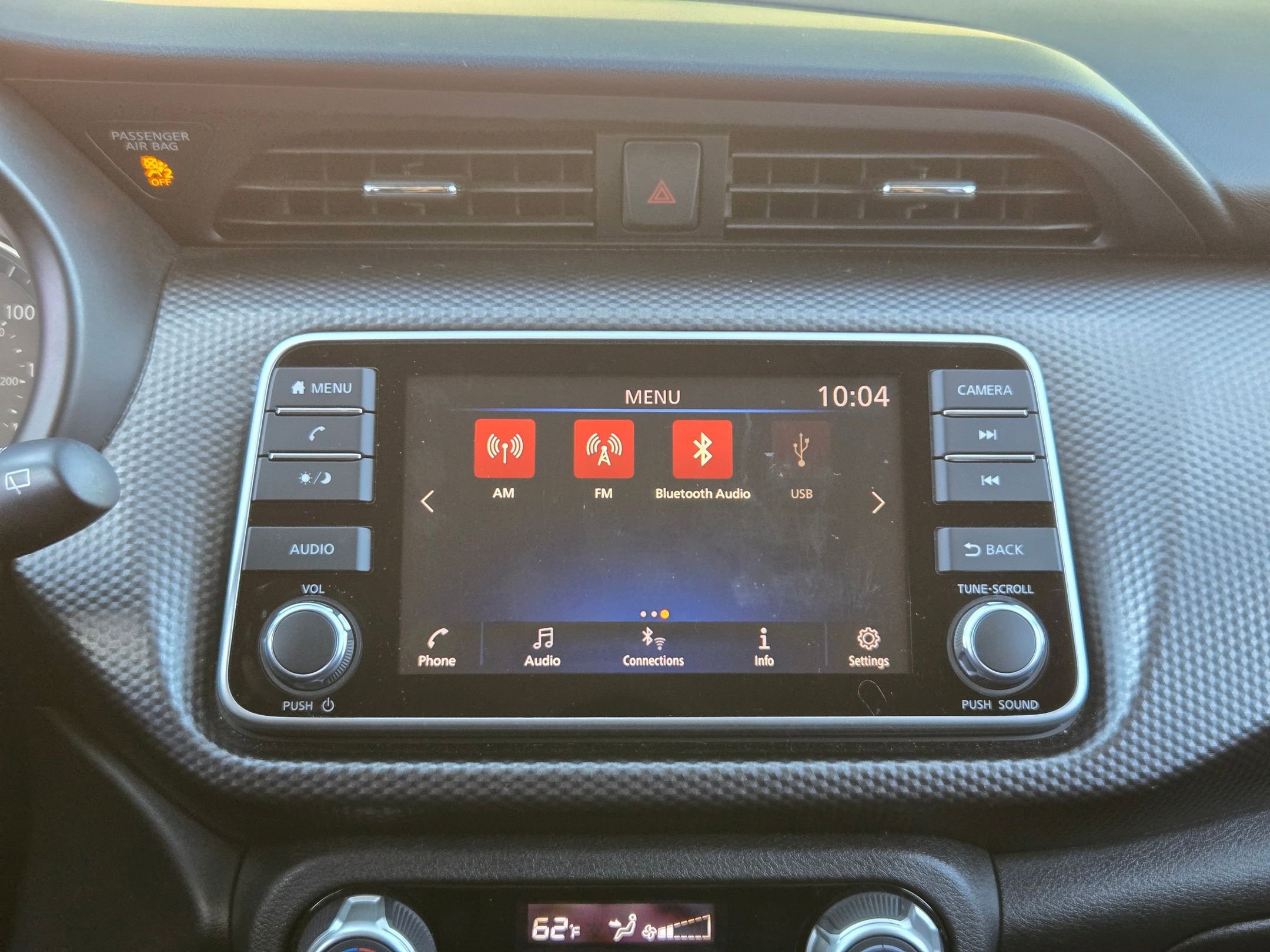 Used 2019 Nissan Kicks SV image 18