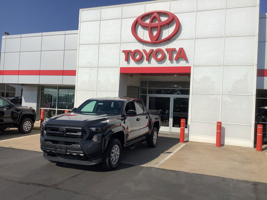 New 2025 Toyota Tacoma SR image 3