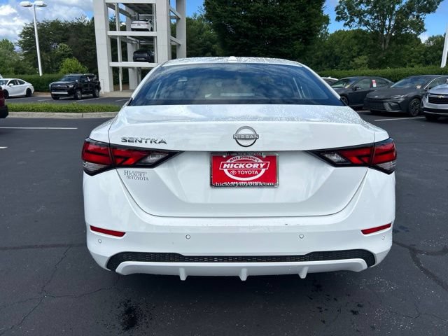 Used 2025 Nissan Sentra SV FWD image 8