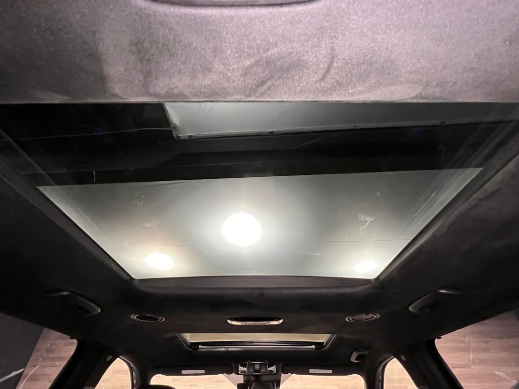 Used 2023 Hyundai Palisade Calligraphy image 30