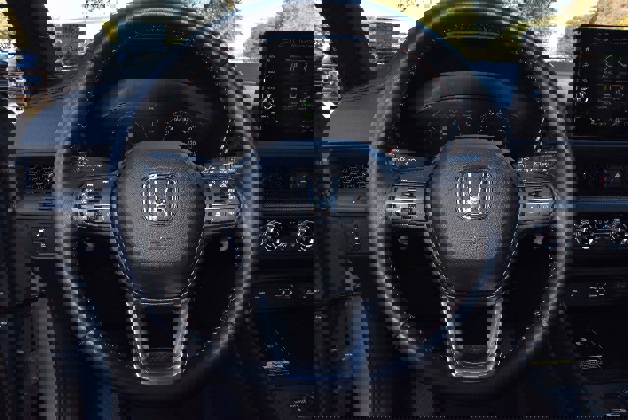 Used 2025 Honda CR-V Sport-L image 22