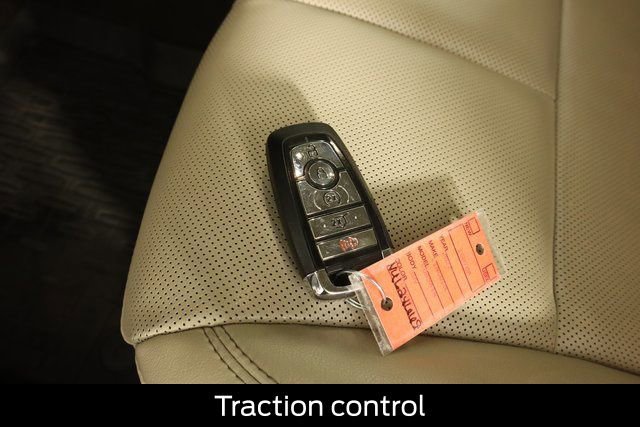 Used 2022 Lincoln Corsair AWD w/ Equipment Group 101A image 34