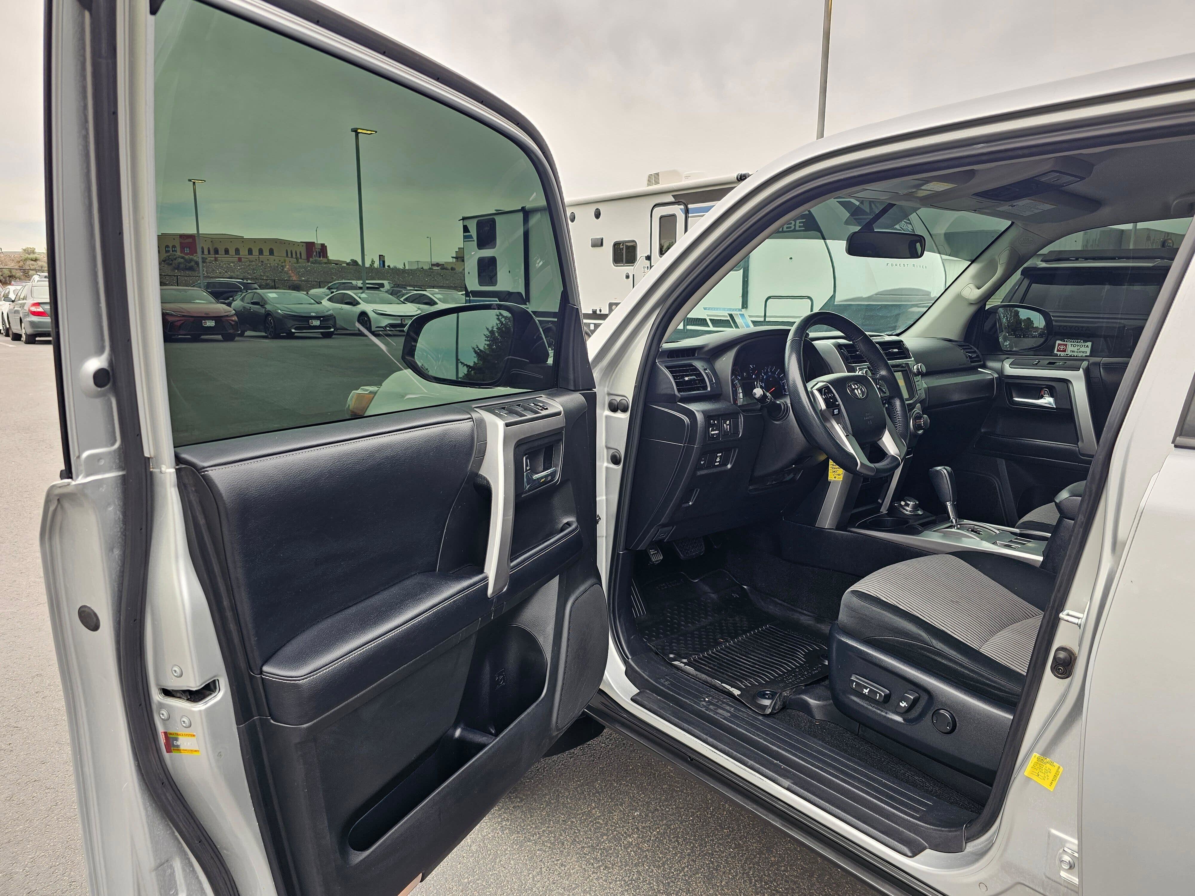 Used 2019 Toyota 4Runner SR5 AWD/4WD image 19