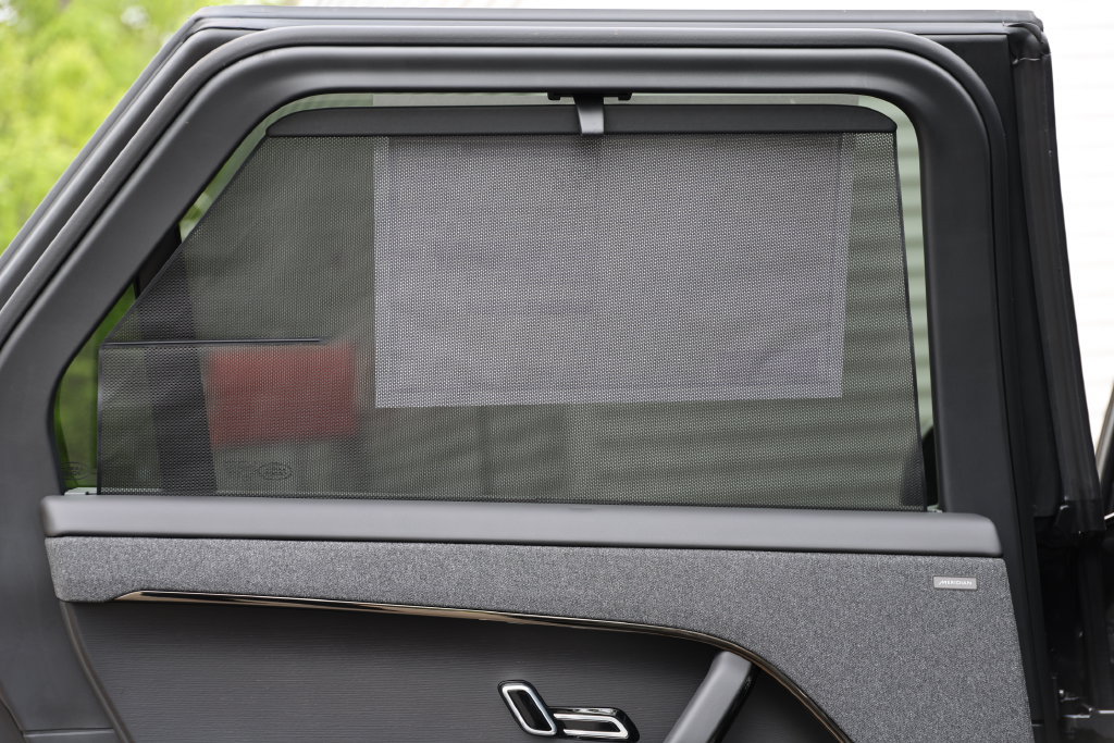New 2025 Land Rover Range Rover Sport SE AWD/4WD image 22