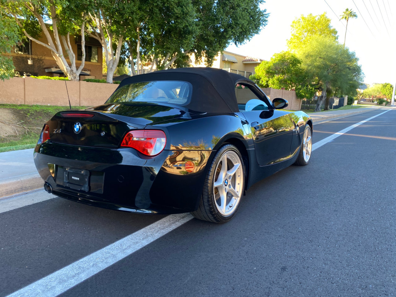 Used 2006 BMW Z4 3.0si image 5