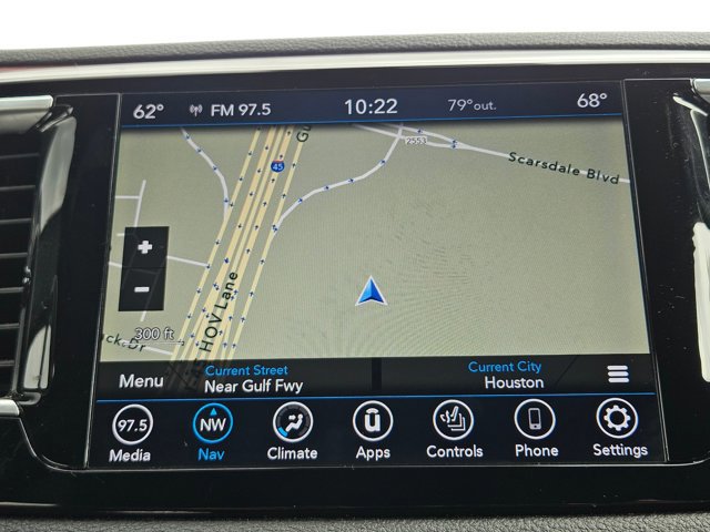 Used 2020 Chrysler Pacifica Limited FWD image 15