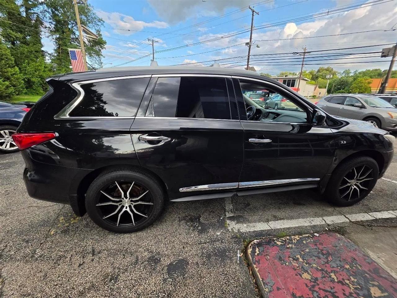 Used 2014 INFINITI QX60 Luxe w/ Premium Plus Package AWD/4WD image 7