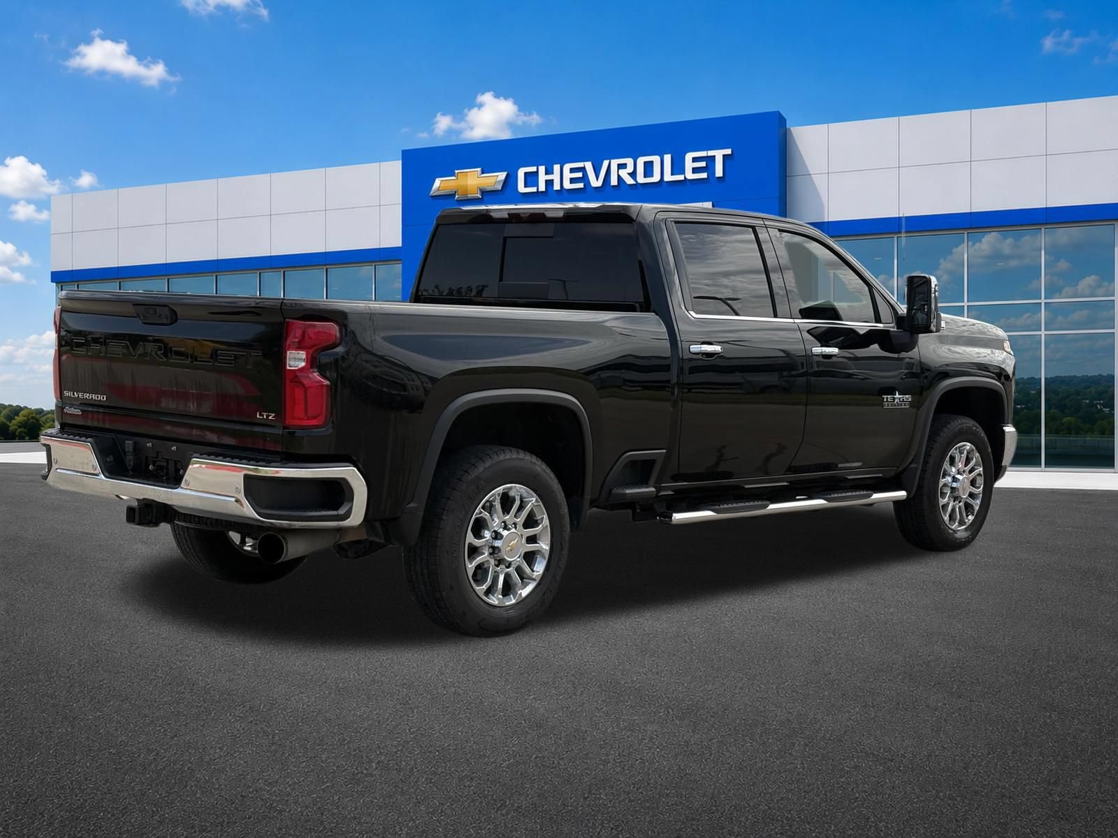Used 2024 Chevrolet Silverado 2500 LTZ w/ LTZ Texas Edition AWD/4WD image 7
