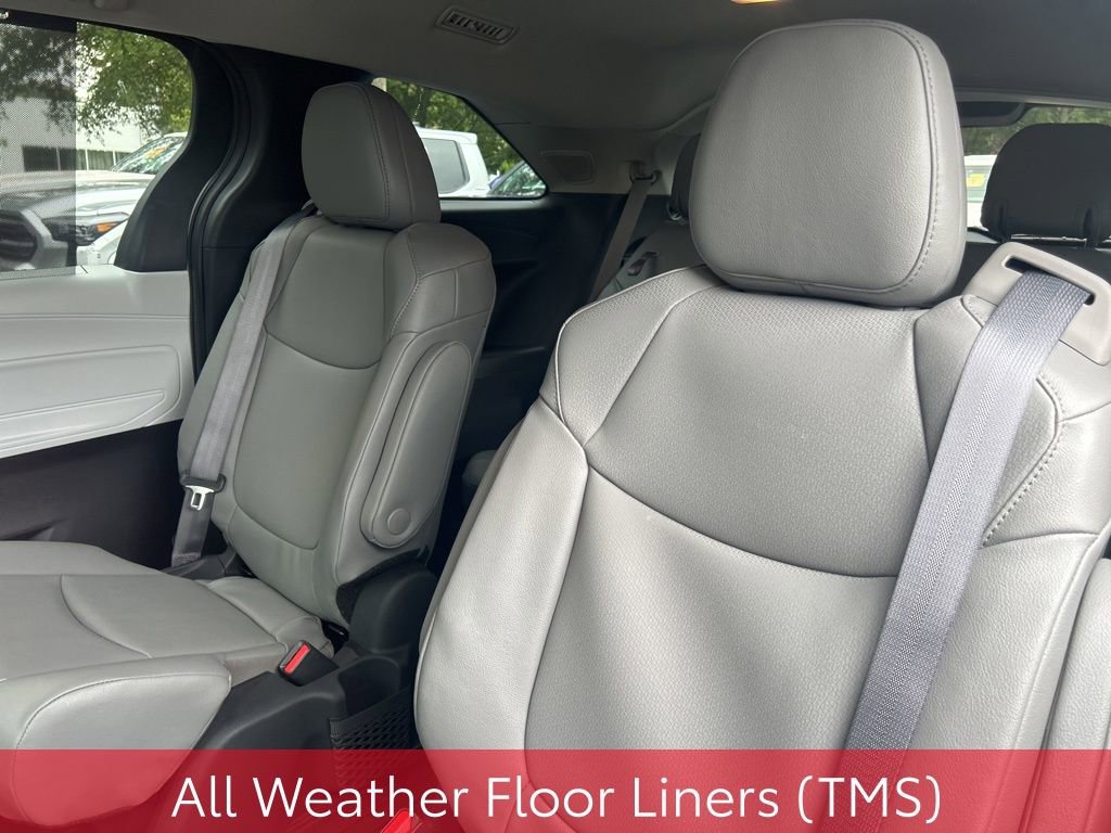 New 2025 Toyota Sienna XLE image 11