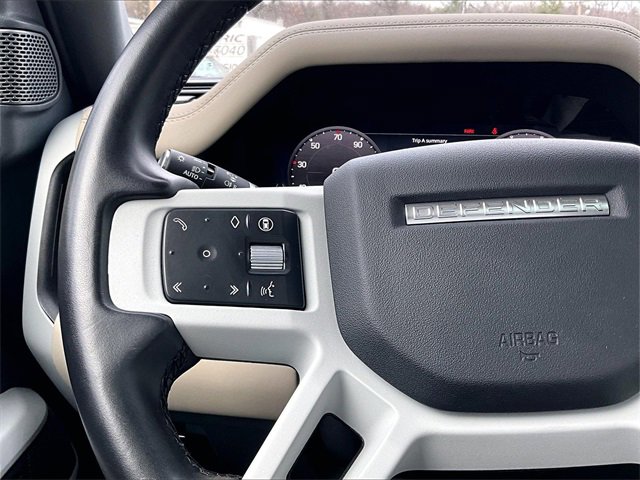 Used 2024 Land Rover Defender 110 S image 12