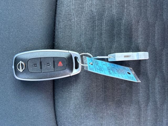 Used 2024 Nissan Pathfinder S image 35