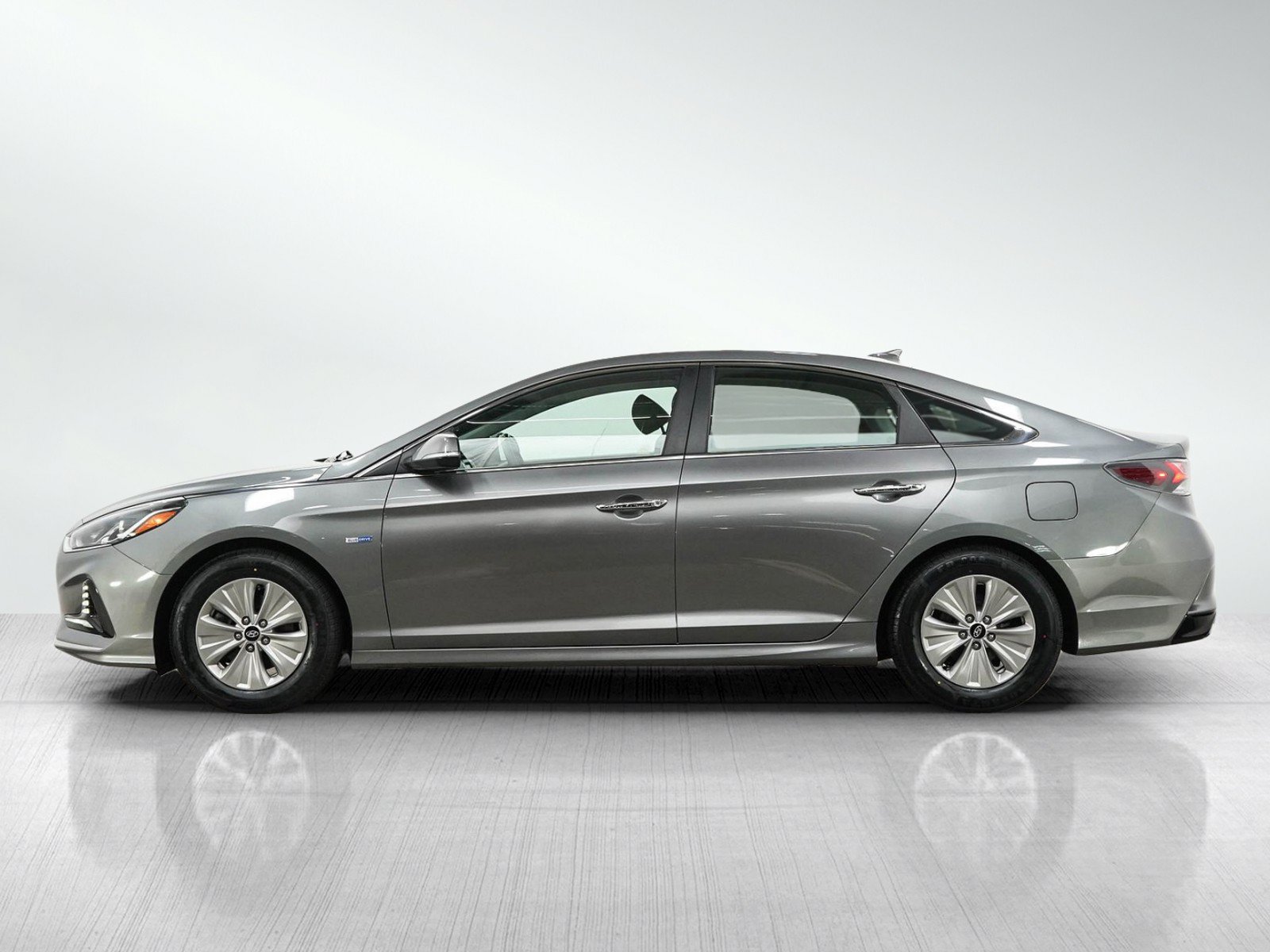 Used 2018 Hyundai Sonata SE FWD image 2
