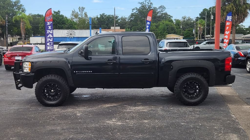 Used 2008 Chevrolet Silverado 1500 LT w/ Power Pack Plus AWD/4WD image 3