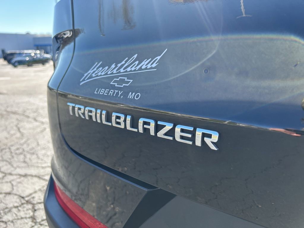 Used 2024 Chevrolet TrailBlazer LT w/ LT Cold Weather Package image 13