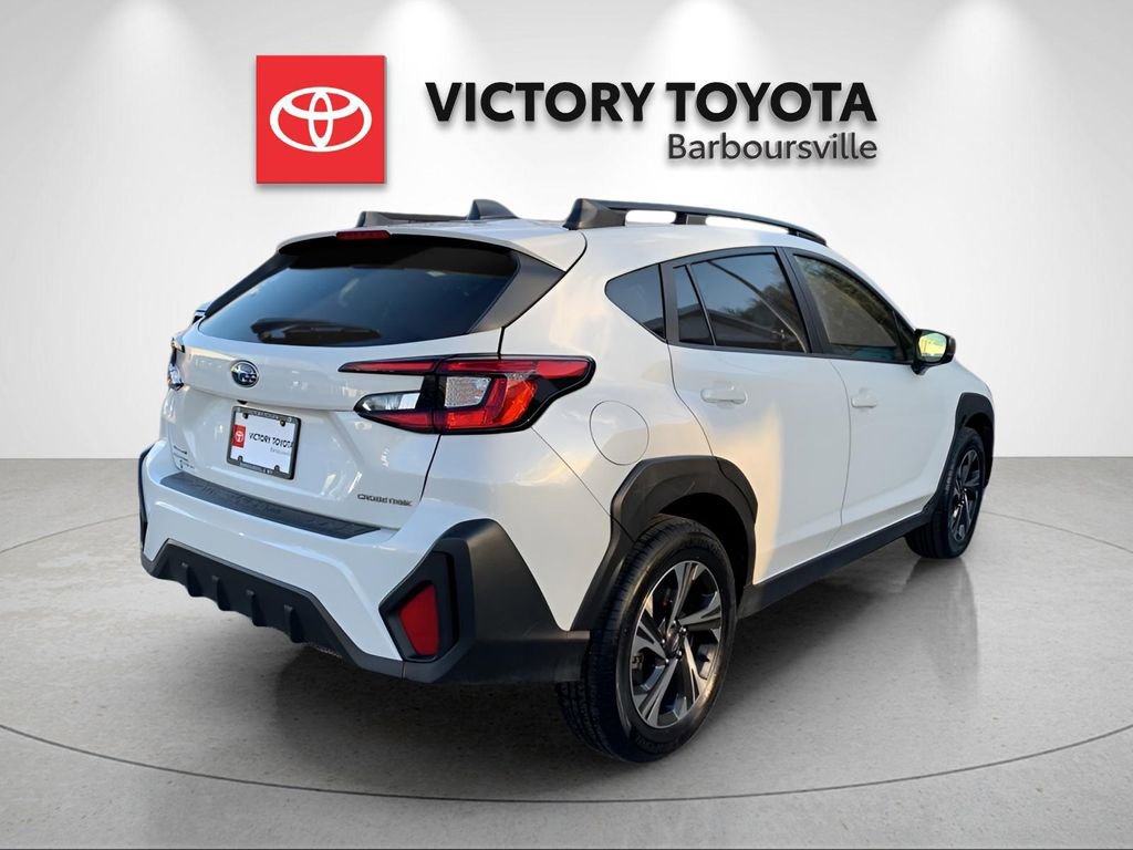 Used 2024 Subaru Crosstrek 2.0i Premium image 5