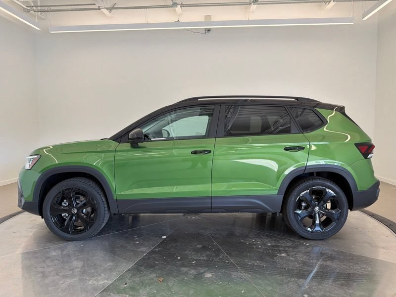 New 2026 Volkswagen Taos SE AWD/4WD image 5