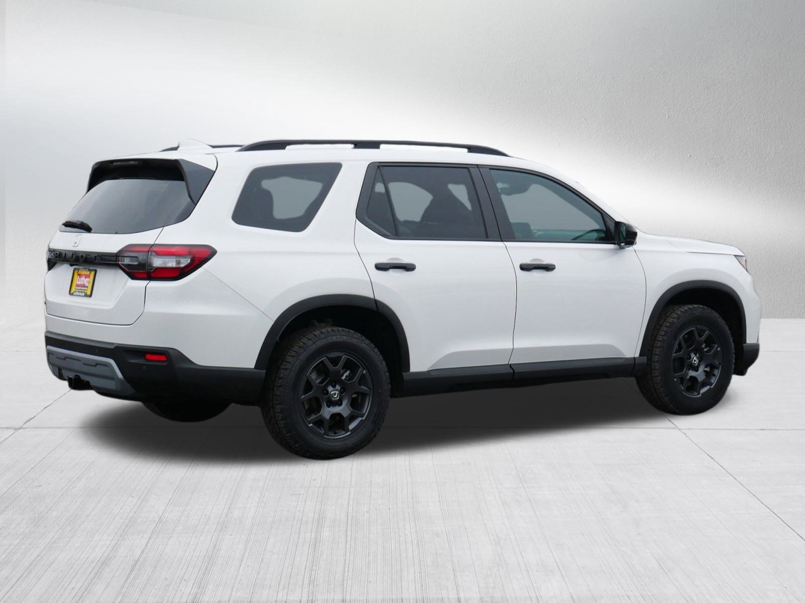 New 2025 Honda Pilot TrailSport image 7