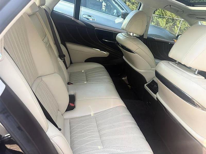 Used 2018 Lexus LS 500 w/ Interior Upgrade Package RWD image 32