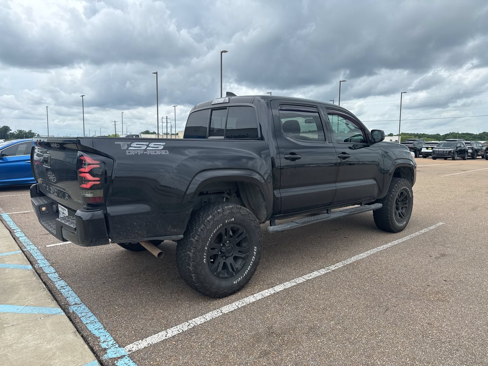 Used 2020 Toyota Tacoma SR w/ SR Convenience Package RWD image 5
