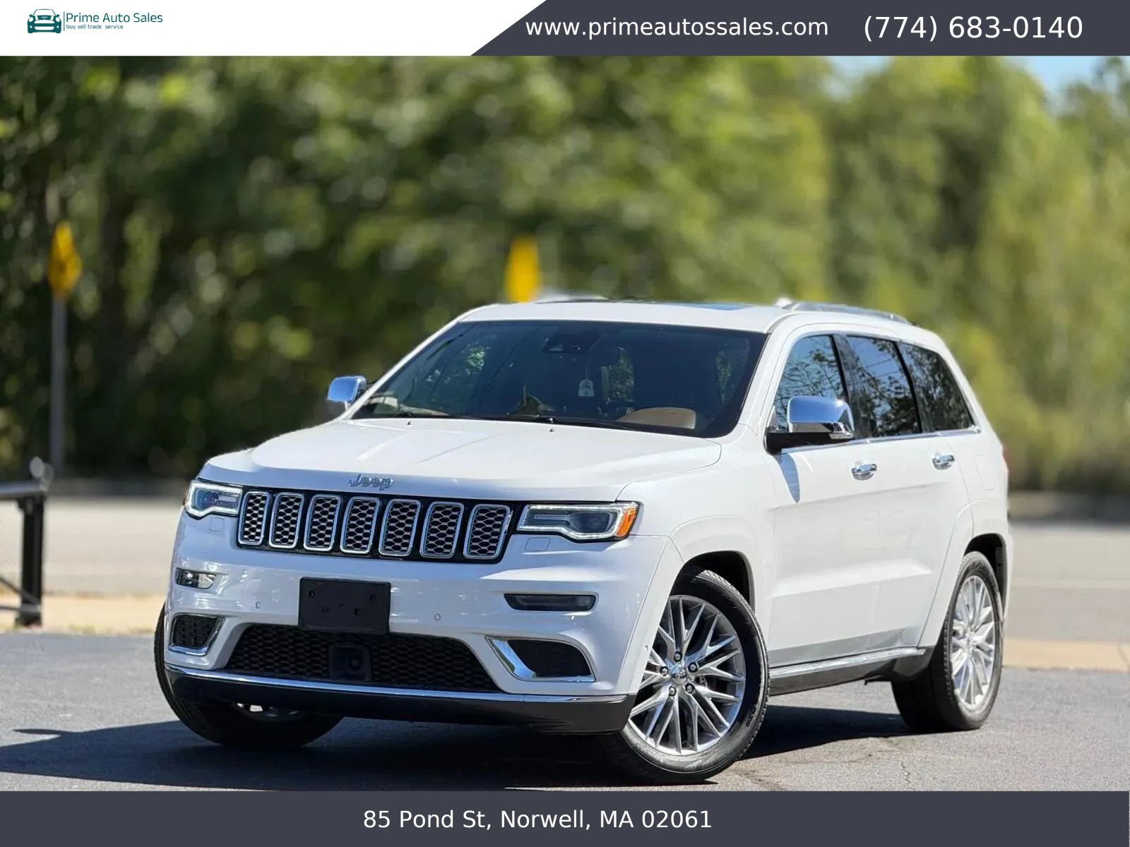 Used 2017 Jeep Grand Cherokee Summit AWD/4WD image 4