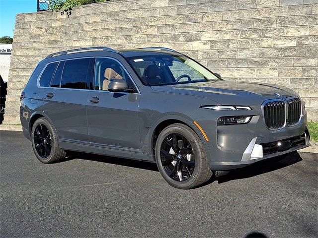 New 2026 BMW X7 xDrive40i
