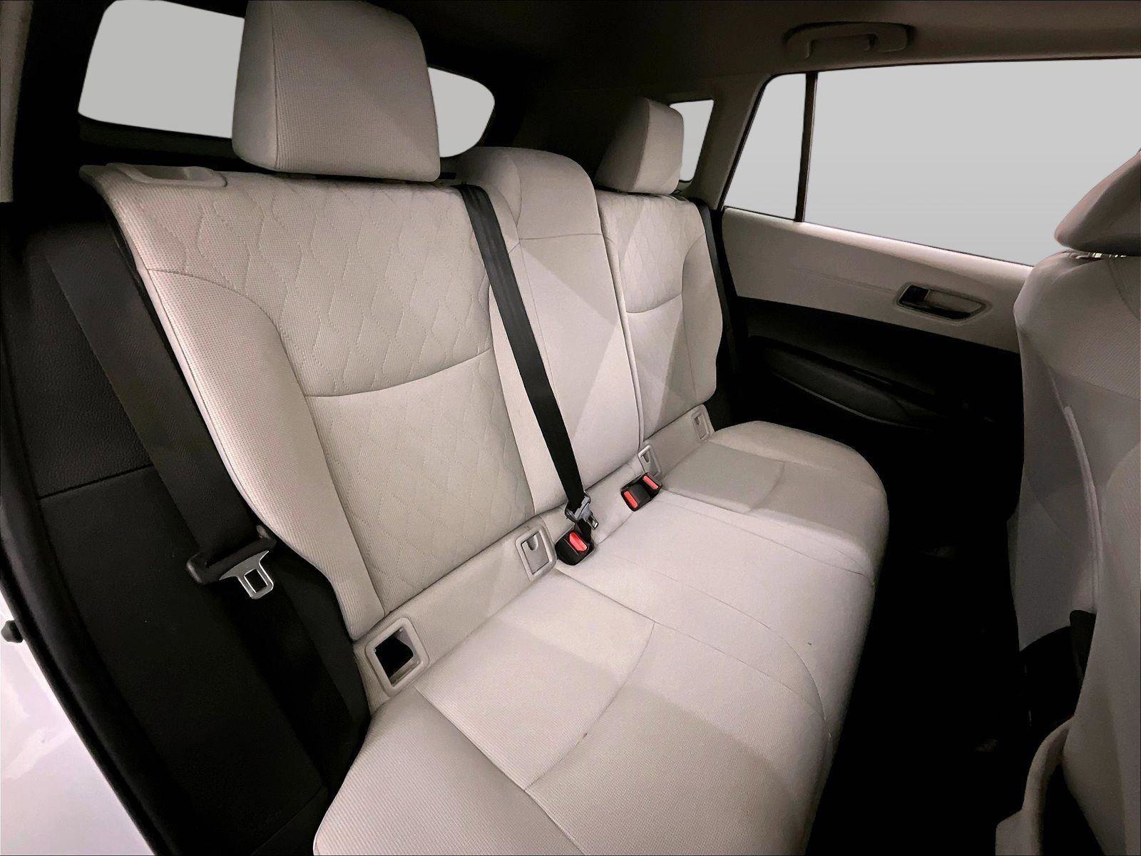 Used 2023 Toyota Corolla Cross LE w/ Moonroof Package FWD image 27