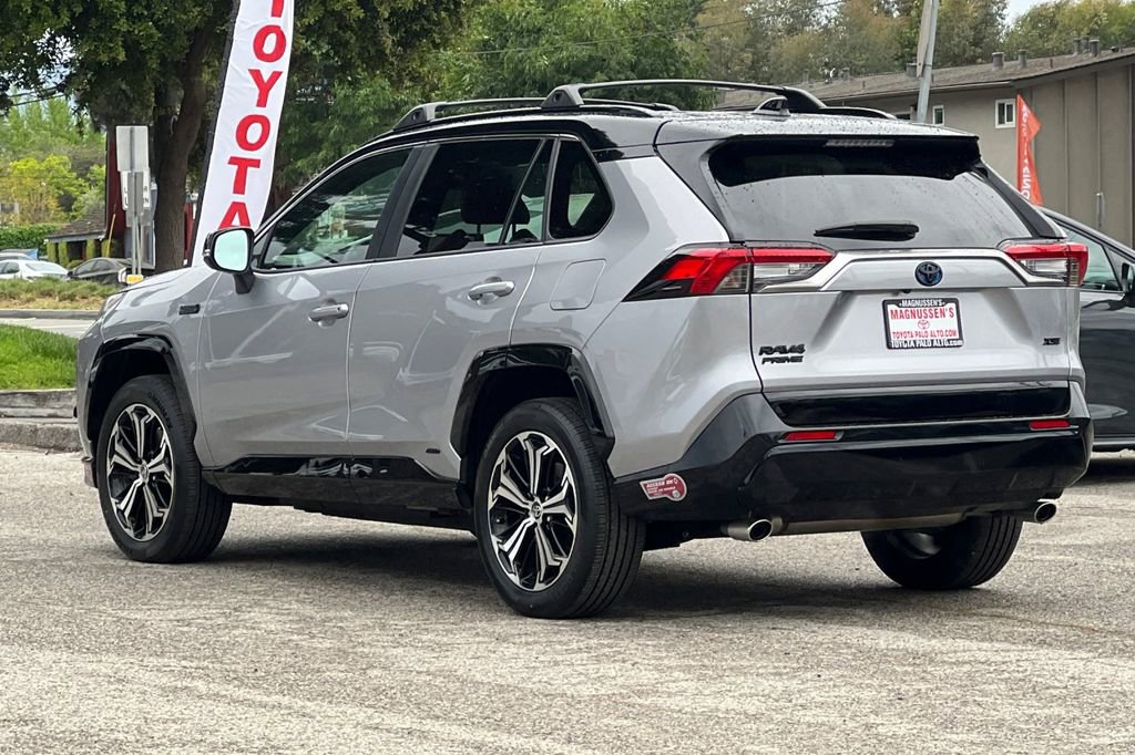 Certified 2024 Toyota RAV4 XSE w/ Weather Package AWD/4WD image 5